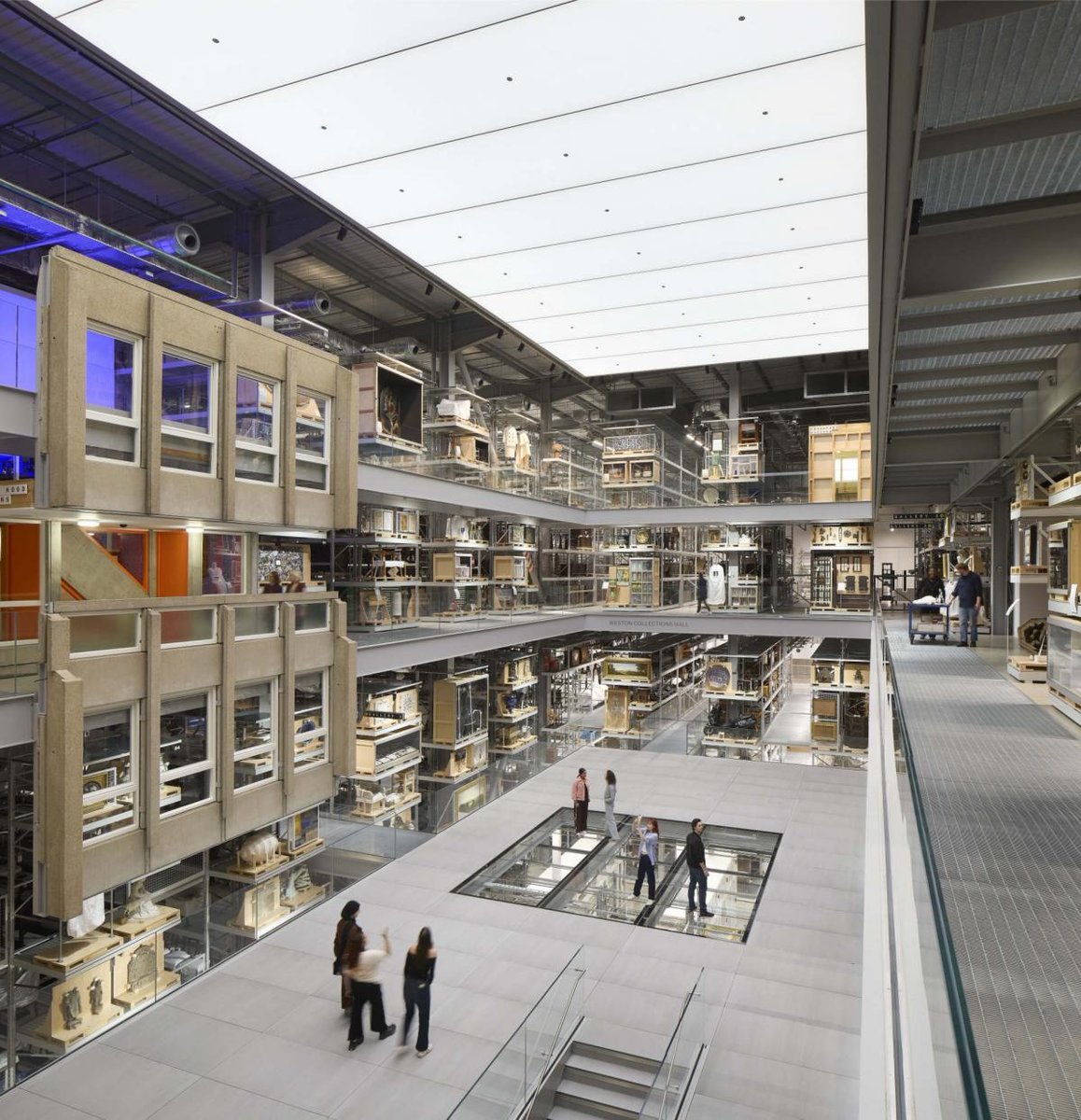 Ten years in the making, the V&amp;A East Storehouse by Diller Scofidio + Renfro opened on May 31 at East Bank, the new cultural quarter in London’s Queen Elizabeth Olympic Park.
world-architects.com/en/architectur…

Photos: Hufton + Crow for V&amp;A

#waofficial #architecture #VAEastStorehouse