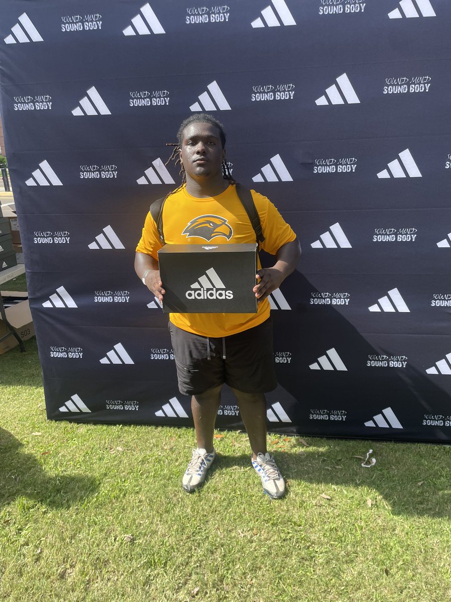 Jared “BEASTMODE” Weathersby (@weathersbyjared) on Twitter photo Had a great day at camp yesterday and loved the competition.
<a href="/CoachDora_/">Terrian Dora</a> <a href="/CoachPope90/">Terrance Pope</a> <a href="/coachblackwell5/">Scott Blackwell</a> <a href="/CoachSkinner72/">Jordan Skinner</a> <a href="/CoachMathies/">Eric Mathies</a> <a href="/CoachGr1m/">Preston Grim</a> <a href="/CoachLovings/">Marquase Lovings</a> <a href="/CoachAlecBrown/">Alec Brown</a> <a href="/coach_manary/">Coach Manary</a> <a href="/C_CrowleyMT/">Coley Crowley</a> <a href="/Coach_Latham3/">Willie Latham III</a> Had a great day at camp yesterday and loved the competition.
<a href="/CoachDora_/">Terrian Dora</a> <a href="/CoachPope90/">Terrance Pope</a> <a href="/coachblackwell5/">Scott Blackwell</a> <a href="/CoachSkinner72/">Jordan Skinner</a> <a href="/CoachMathies/">Eric Mathies</a> <a href="/CoachGr1m/">Preston Grim</a> <a href="/CoachLovings/">Marquase Lovings</a> <a href="/CoachAlecBrown/">Alec Brown</a> <a href="/coach_manary/">Coach Manary</a> <a href="/C_CrowleyMT/">Coley Crowley</a> <a href="/Coach_Latham3/">Willie Latham III</a>