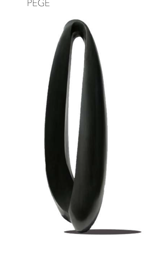 Gm ! Everybody Salsa it's Friday! 

"Pege"  scultpure made in Bronze. 
2024
1.50 m tall