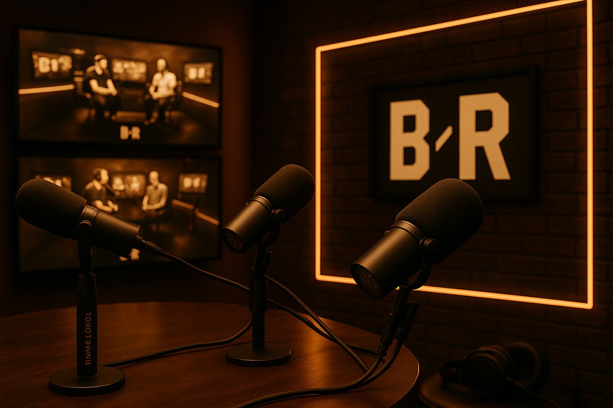 When Turner Broadcasting approached us, we were doing $30M in annual revenue.

The acquisition price? $200 million.

Here's the framework that helped us command a 7x revenue multiple:

1. Market Momentum

Bleacher Report capitalized on three massive, irreversible trends:

The