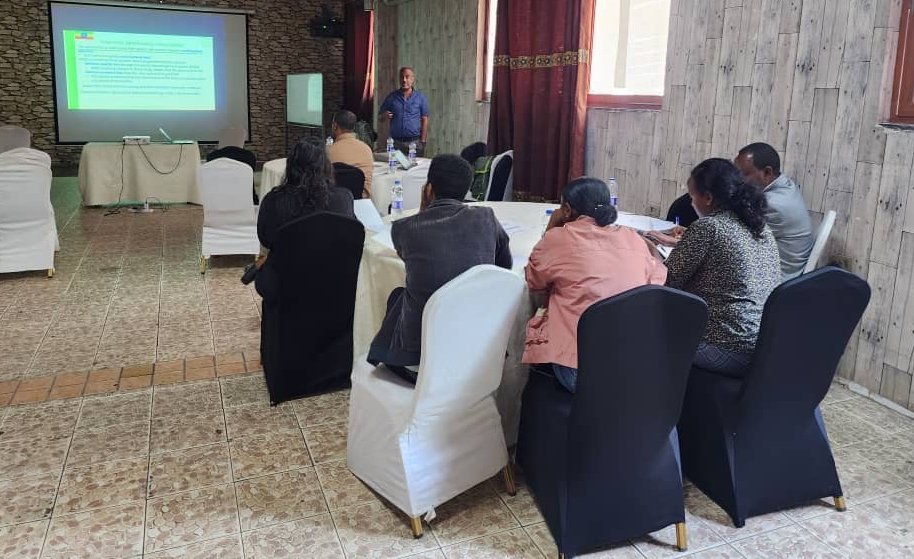 Last week #DataDENT engaged Ethiopian government stakeholders from several ministries including Health, Water &amp; Mineral Resources, and Women &amp; Social Affairs in development of two DataDENT outputs that will be released before the end of 2025 👇

Learn more:
