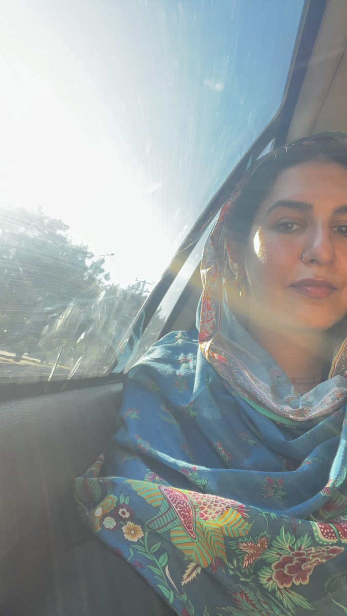 اختر مو مبارک شه! الله دې د افغانانو دردونه ختم کړي او راتلونکې ورته روښانه کړي.

عید تان مبارک! 

#EidAlAdha Mubarak!