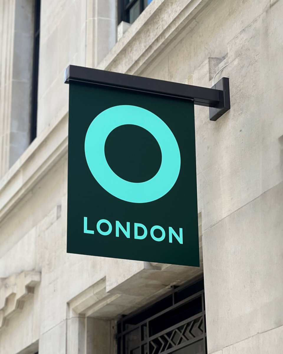 timothylondon_'s tweet photo. One year ago, we opened the doors to our flagship store at 108 Jermyn Street, in the historic heart of St. James’s. It’s been an incredible journey and we couldn’t have done it without you. https://t.co/ZwEaiTh0sL