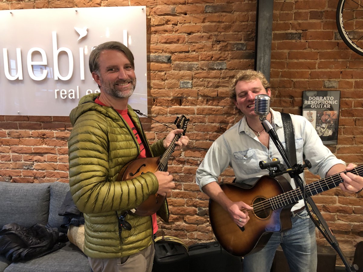 We had a blast co-hosting the Gunnison Chamber Business After Hours with our friends at the Community Foundation of the Gunnison Valley.💙

Visit the link below to read more. ✨

bbre1.com/news/celebrati…