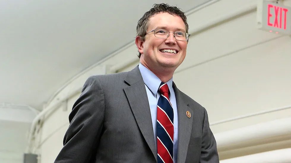 🚨 BREAKING: Il Congresso USA propone un audit delle riserve d'oro: presentato il progetto di legge dal deputato Thomas Massie.