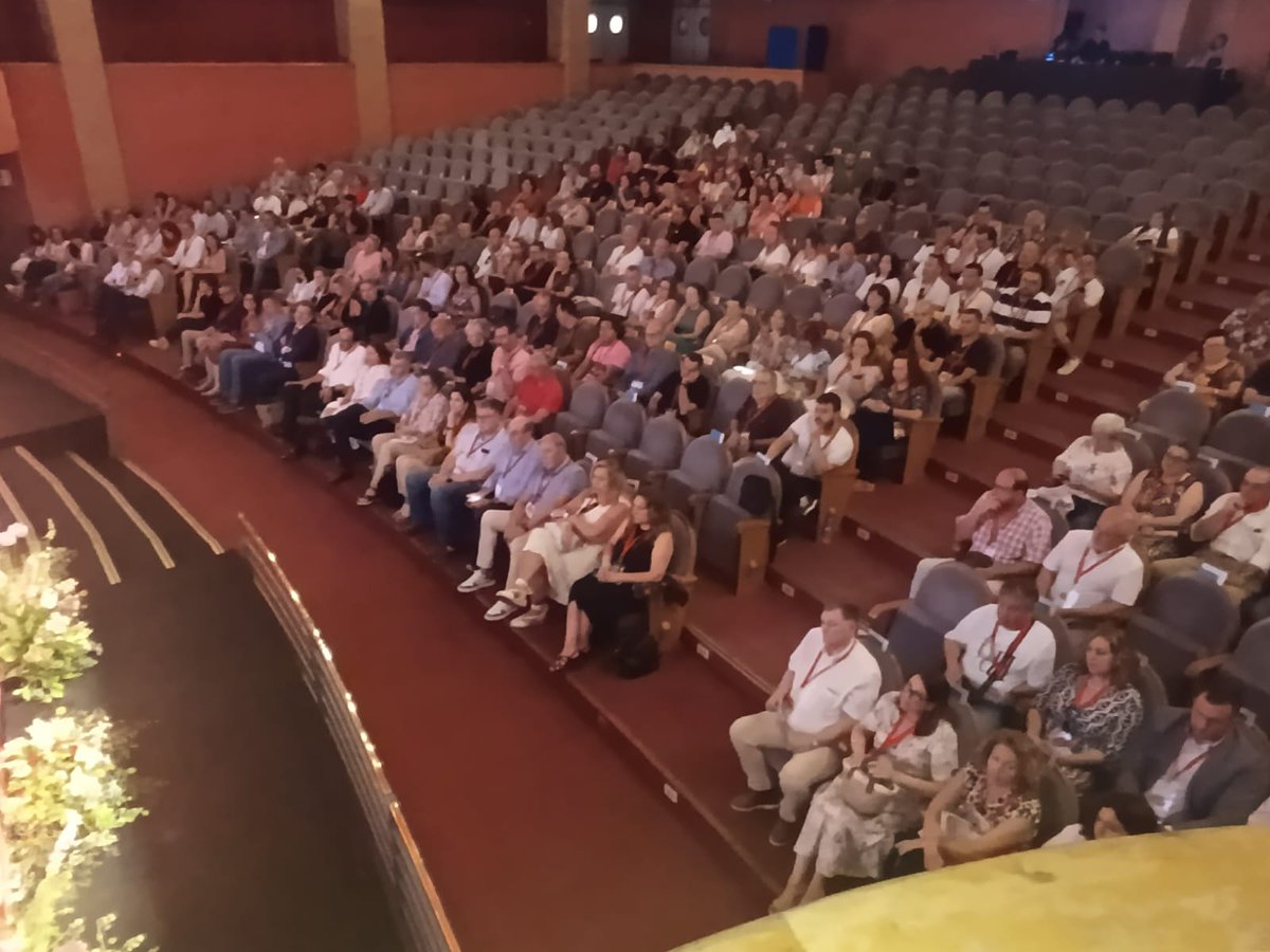 UGT Andalucia (@ugt_andalucia) on Twitter photo 👉🏼 Enhorabuena a Carmen Vidal y a su nueva Ejecutiva por la casi unánime reelección para seguir dirigiendo <a href="/ugtalmeria/">UGT Almería</a> en el XV Congreso provincial ugt-andalucia.com/web/10157/noti… 👉🏼 Enhorabuena a Carmen Vidal y a su nueva Ejecutiva por la casi unánime reelección para seguir dirigiendo <a href="/ugtalmeria/">UGT Almería</a> en el XV Congreso provincial ugt-andalucia.com/web/10157/noti…