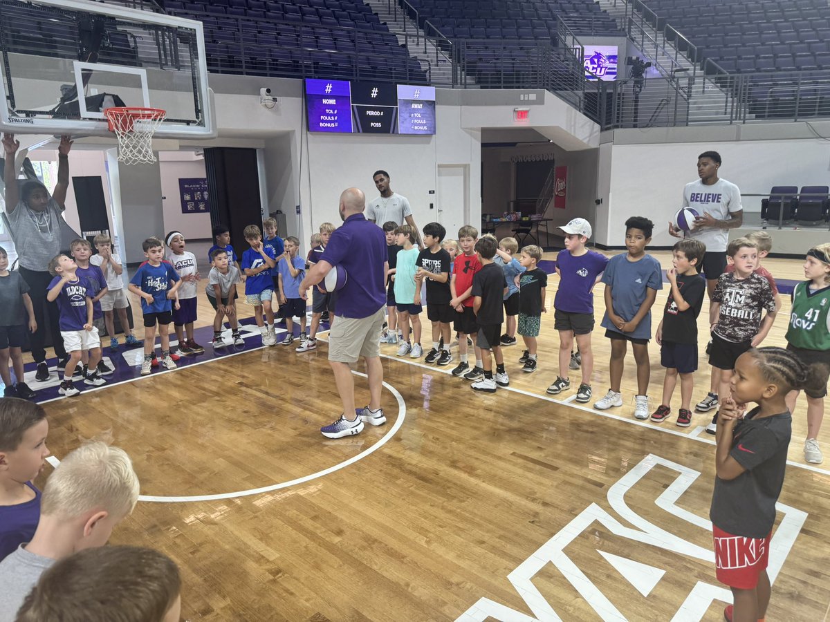 ACU_MBB's tweet image. Finished up a great week of our Day Camp.
We still have one more June 23-26th. Don’t miss out
Registration: ACUMBBCamps.com
#BeDifferent | #GoWildcats