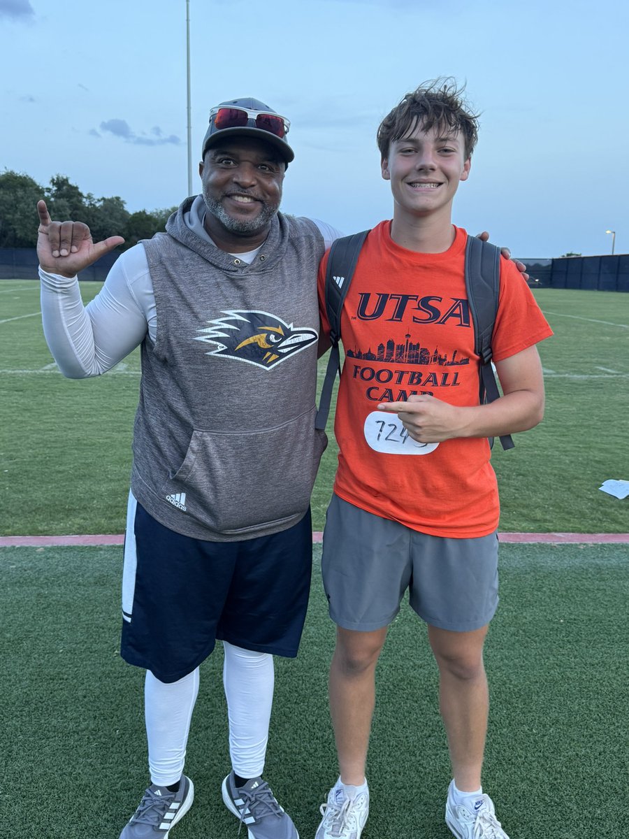 Jace Huesser (@jace_huesser) on Twitter photo Always a great time <a href="/UTSAFTBL/">UTSA Football 🏈</a> ❗️Thanks to the coaches for the hospitality #BirdsUp
<a href="/coachDB_William/">Damon Williams</a> <a href="/Coach_DrP/">Pavit Patel</a> <a href="/CoachBurkeJ/">Coach Justin Burke</a> <a href="/CoachTimYoder/">Tim Yoder</a> <a href="/SAReaganFball/">Reagan Football</a> <a href="/CoachDuelm/">Myles Duelm</a> <a href="/PlayBookAthlete/">PLAYBOOK ATHLETE</a> <a href="/QBHitList/">QBHitList.com</a> Always a great time <a href="/UTSAFTBL/">UTSA Football 🏈</a> ❗️Thanks to the coaches for the hospitality #BirdsUp
<a href="/coachDB_William/">Damon Williams</a> <a href="/Coach_DrP/">Pavit Patel</a> <a href="/CoachBurkeJ/">Coach Justin Burke</a> <a href="/CoachTimYoder/">Tim Yoder</a> <a href="/SAReaganFball/">Reagan Football</a> <a href="/CoachDuelm/">Myles Duelm</a> <a href="/PlayBookAthlete/">PLAYBOOK ATHLETE</a> <a href="/QBHitList/">QBHitList.com</a>