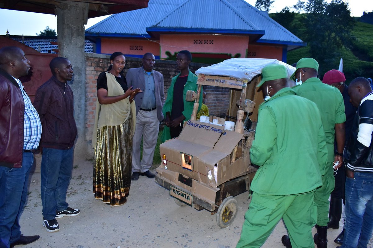 Sam Kabera (@sam_kabera) on Twitter photo Uko byatangiye! Dushimire <a href="/JustinNsengima/">ππ¦π€π₯ππ π¨'π πππππ ππ </a> wagaragaje uyu mwana none akaba akoze ihagaze akayabo ka 14M Uko byatangiye! Dushimire <a href="/JustinNsengima/">ππ¦π€π₯ππ π¨'π πππππ ππ </a> wagaragaje uyu mwana none akaba akoze ihagaze akayabo ka 14M