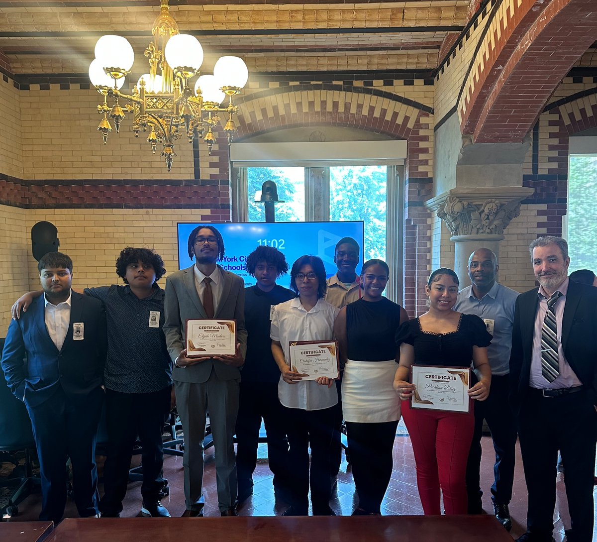 GrantAssociates's tweet photo. Shoutout to the 9 Industry Scholars Program interns from George Westinghouse &amp; Fort Hamilton HS who completed 60 hrs of real-world tech work w/ DIIT teams at @NYCSchools!

From cybersecurity to infrastructure, these students gained hands-on skills &amp; career confidence.

#WorkDev https://t.co/0tNNTTC6Gk