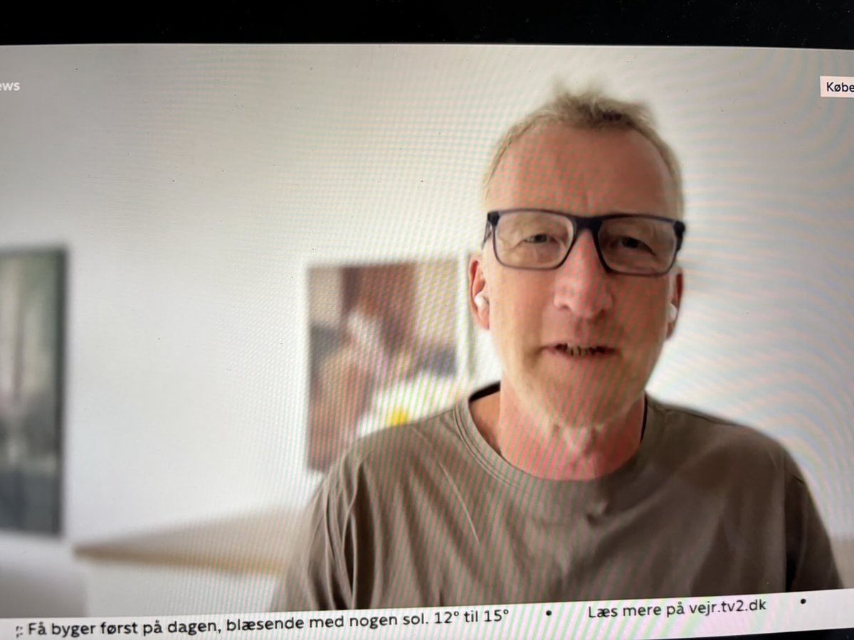 Andreas Rasch (@andrrugh) on Twitter photo Det er et problem, at flere elever ikke består enten dansk eller matematik ved folkeskolens afgangsprøve. Uanset om det er drenge eller piger. Nogle kommuner er i færd med at håndtere udfordringen. I dag på <a href="/tv2newsdk/">TV 2 NEWS</a> #dkpol #uddpol <a href="/UVM_dk/">Børne- og Undervisningsministeriet</a> <a href="/DanskeProf/">Danske Professionshøjskoler</a> Det er et problem, at flere elever ikke består enten dansk eller matematik ved folkeskolens afgangsprøve. Uanset om det er drenge eller piger. Nogle kommuner er i færd med at håndtere udfordringen. I dag på <a href="/tv2newsdk/">TV 2 NEWS</a> #dkpol #uddpol <a href="/UVM_dk/">Børne- og Undervisningsministeriet</a> <a href="/DanskeProf/">Danske Professionshøjskoler</a>