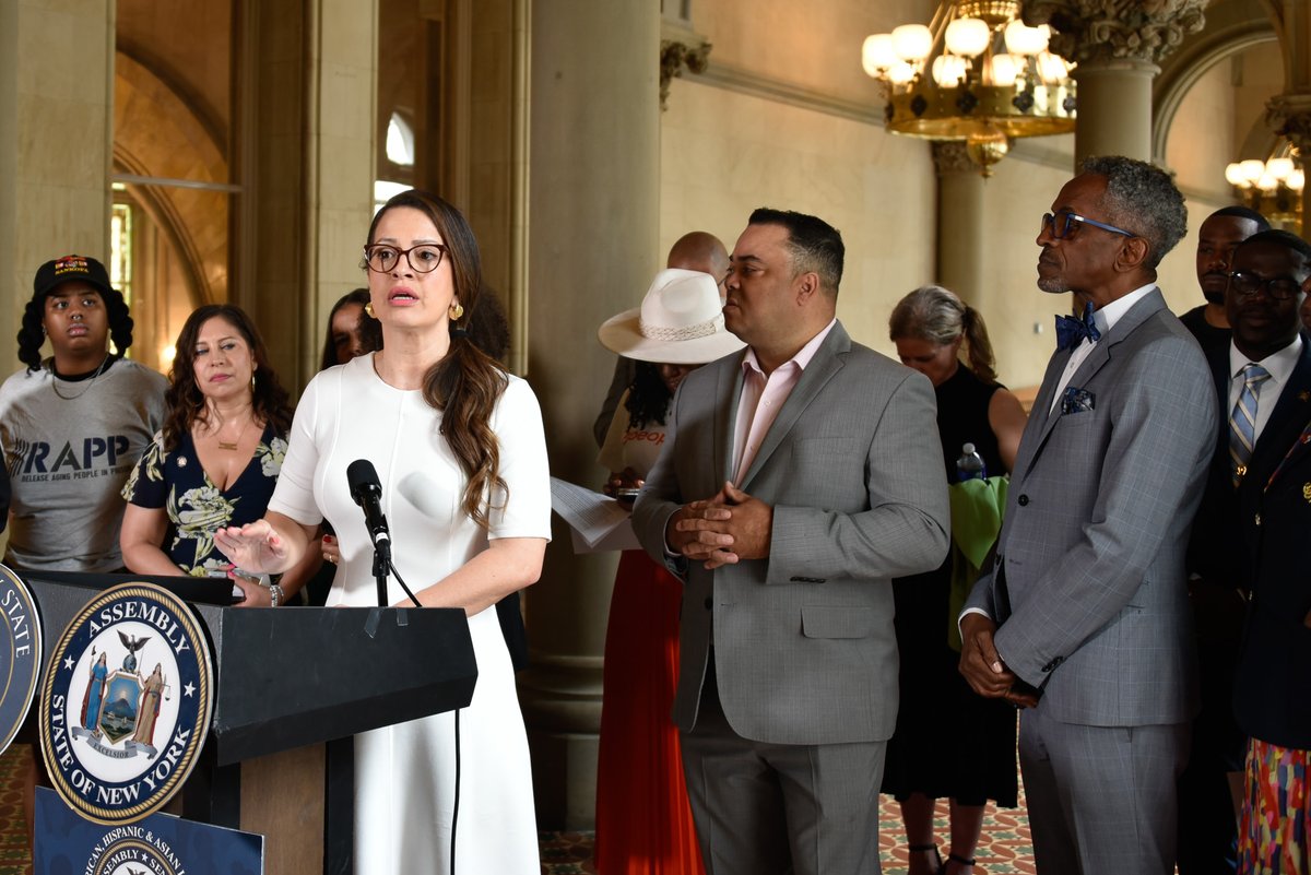 Today, lawmakers, advocates &amp; directly impacted New Yorkers launched the Robert Brooks Blueprint—a bold agenda to address NY’s prison crisis. The Legislature must act. Pass the Second Look, Earned Time &amp; Marvin Mayfield Acts now. We stand with <a href="/BPHACaucus/">NYS BPHA Legislative Caucus</a>. #CommunitiesNotCages