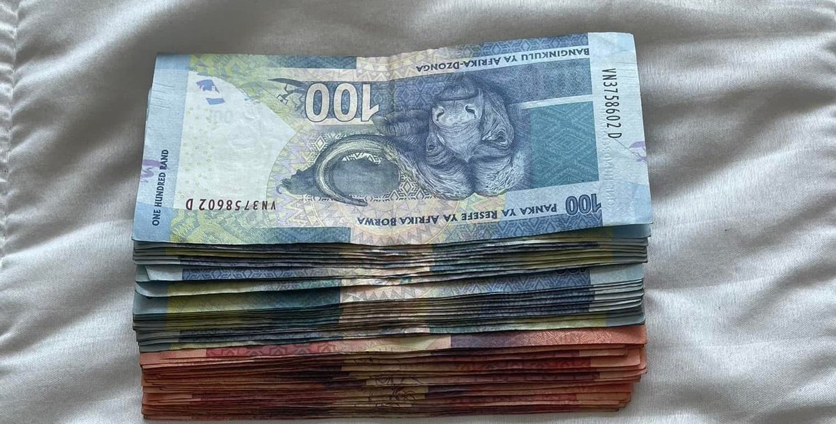 Smallodds1's tweet image. 20 People Retweet my pinned post and Each Person will get R40 Voucher 💥🔥💥