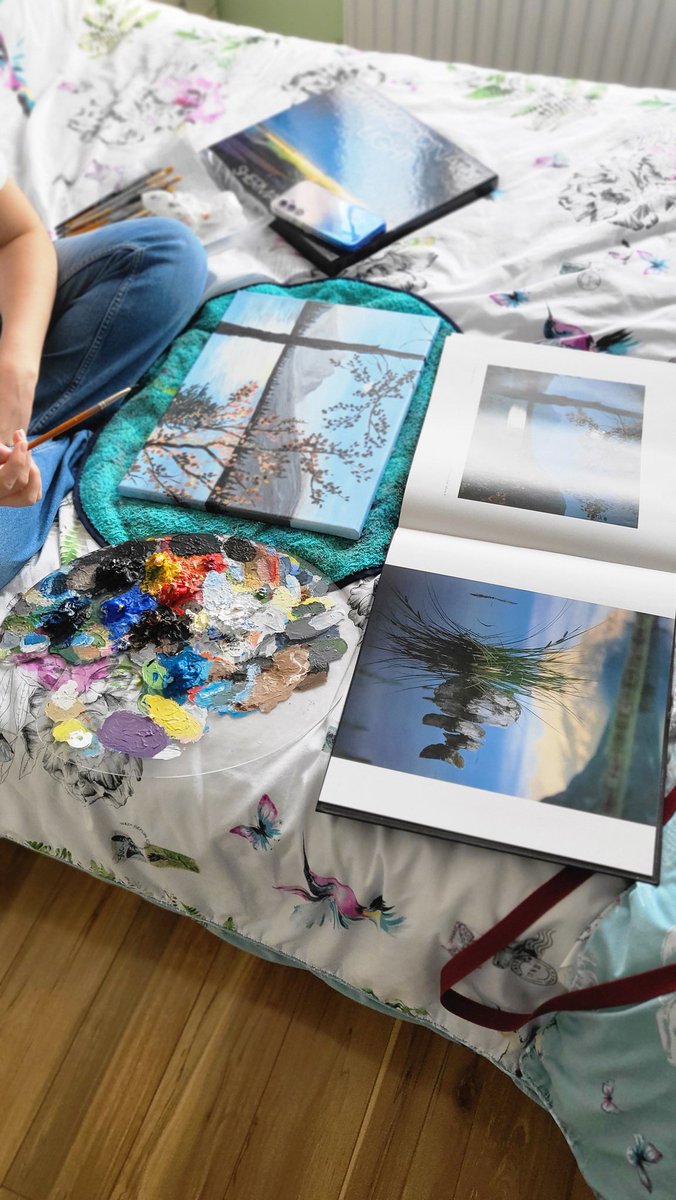 Someone is busy... <a href="/jesartnft/">jes-art</a>