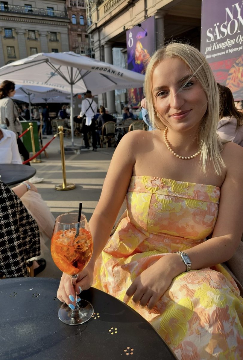 Önskar er alla en glad nationaldag! 🇸🇪