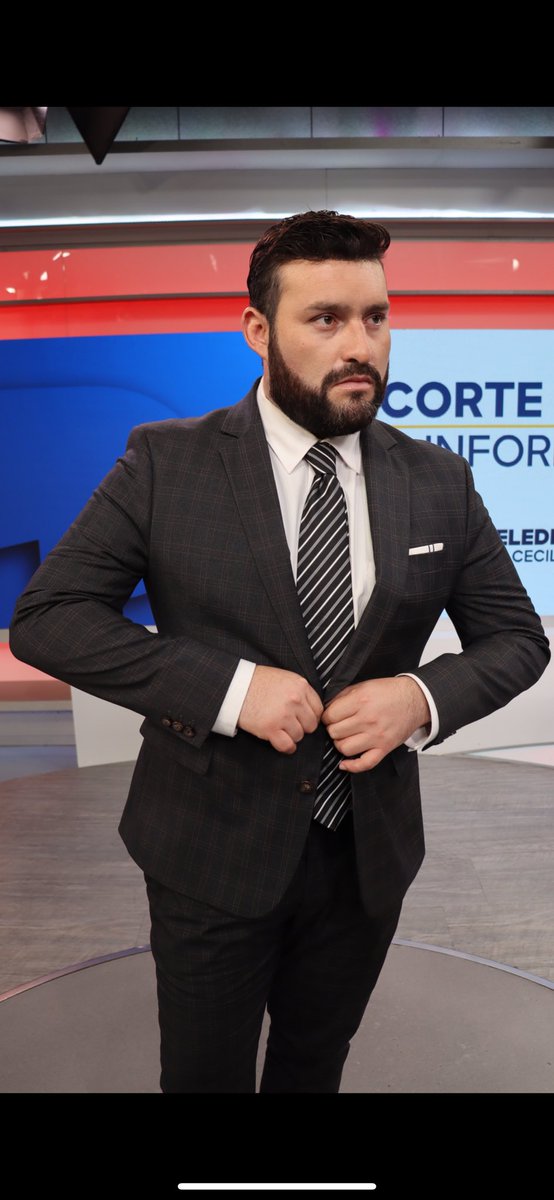 EmmE2111's tweet image. Esta noche tendré la oportunidad de conducir el @telediario nocturno. Los esperamos a partir de las 6:50 a 9:00 pm a través de #Canal6
