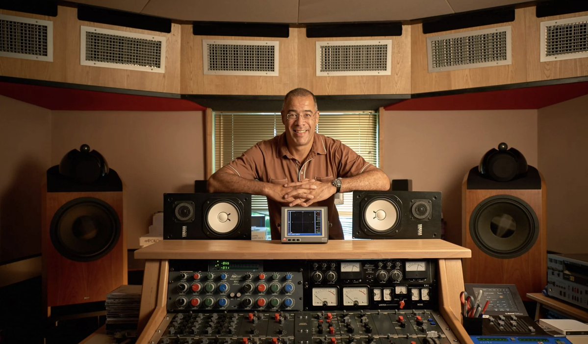 “Without good monitors, you can’t hear anything. You need precision to respect the music – and get it right.” – Geoff Pesche
The Abbey Road mastering legend shares his process, philosophy and why he trusts Bowers &amp; Wilkins 801s: bit.ly/4mHr0mz 
#BowersWilkins #AbbeyRoad