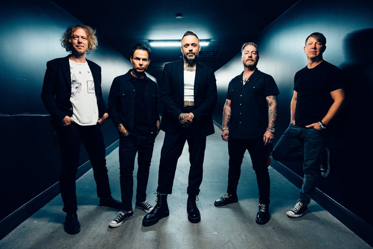 Blue October (@blueoctober) on Twitter photo The gangs back together!
see you this Summer BlueOctober.com The gangs back together!
see you this Summer BlueOctober.com