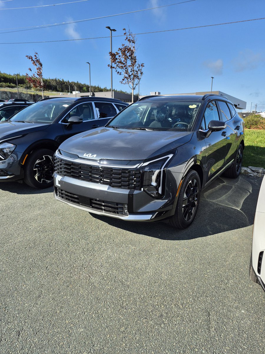 HowieFeltham's tweet photo. π₯ The 2026 Kia Sportage is HERE! π₯
Bold new look β
AWD, HEV & PHEV power β
Tech-loaded interior β
Come see why this SUV is turning heads! π
π East Coast Kia β 497 Kenmount Rd
π² 709-315-0283
#KiaSportage #2026Sportage #EastCoastKia #AWDSUV #HybridLife #DriveKia https://t.co/46TrBjxsZF