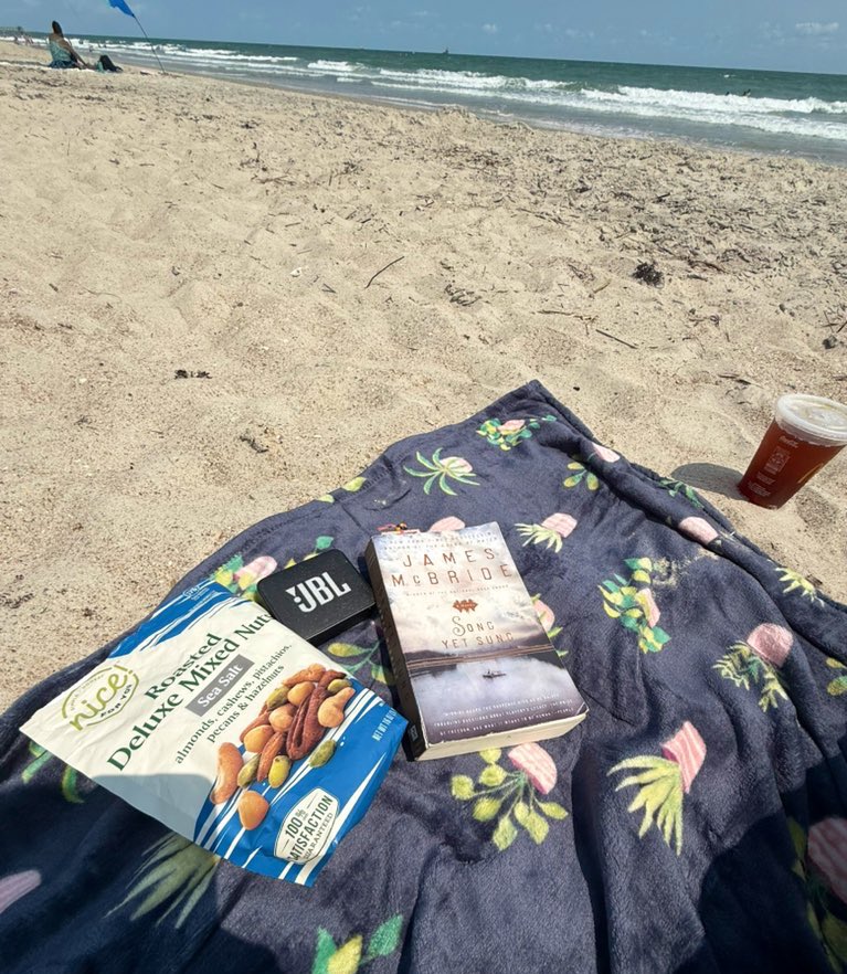 peachitah's tweet photo. 𓇼coastal southern belle𓇼 https://t.co/NuivDRWaot