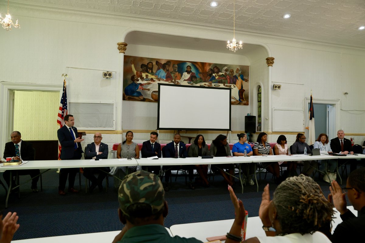 NewJerseyOAG's tweet image. I appreciated the opportunity to meet with the Trenton Capital City Community Coalition and share our latest efforts to combat gun violence. Grateful for their partnership—and for all our community partners—as we work to build trust and create a safer Trenton for everyone.