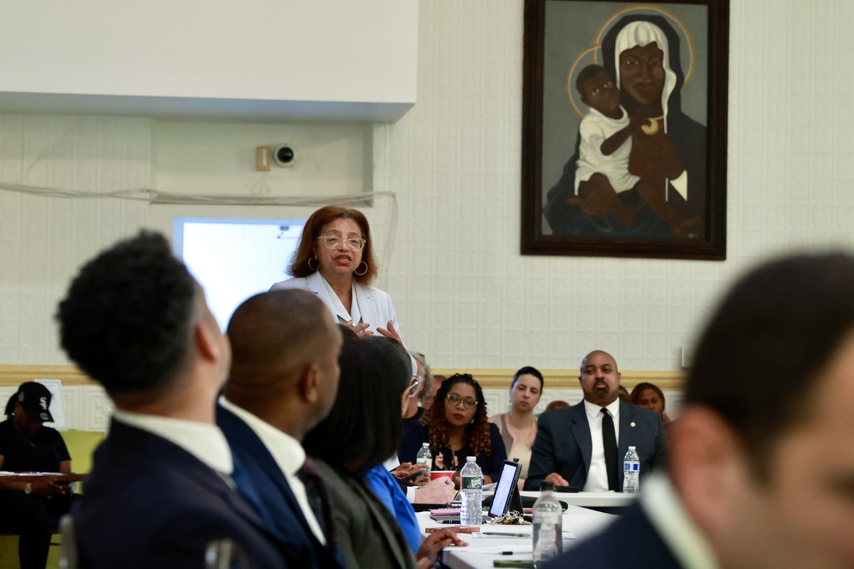 NewJerseyOAG's tweet image. I appreciated the opportunity to meet with the Trenton Capital City Community Coalition and share our latest efforts to combat gun violence. Grateful for their partnership—and for all our community partners—as we work to build trust and create a safer Trenton for everyone.