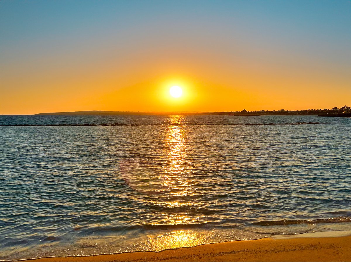 Mindfulness creates awareness which helps you pursue the whispers of your beautiful dreams, leading to a sense of fulfillment and happiness. It’s a journey that aligns your actions with your deepest desires and allows you to carry out your life’s passions and live a life that is