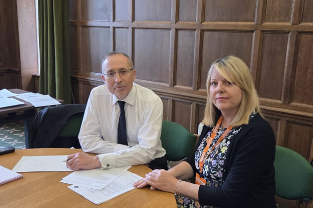 Positive Movement for Chiswick Post Office Reopening
Report back from Andy Slaughter, MP for Hammersmith and Chiswick chiswickw4.com/default.asp?se…