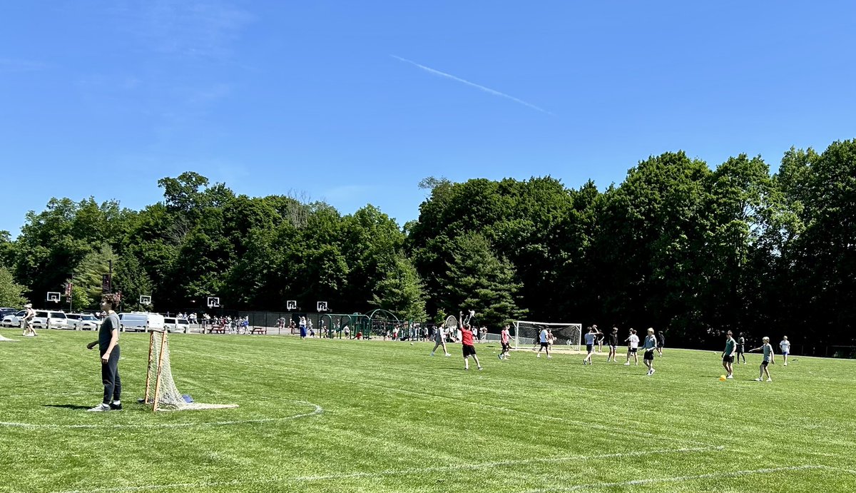 David Gusitsch (@davidgusitsch) on Twitter photo The fields were full with <a href="/SaxeMS/">Saxe Middle School (CT)</a> students enjoying some fresh air, activity, & social time during #SaxeRecess this week. Love how many of our students take advantage of this opportunity each & every day! The fields were full with <a href="/SaxeMS/">Saxe Middle School (CT)</a> students enjoying some fresh air, activity, & social time during #SaxeRecess this week. Love how many of our students take advantage of this opportunity each & every day!