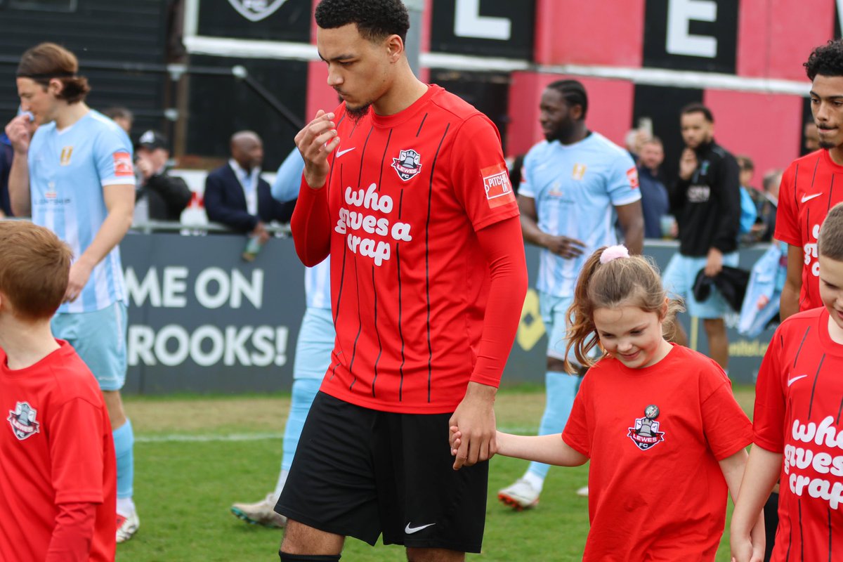 Time to say goodbye to all at <a href="/LewesFCMen/">Lewes FC Men</a> , can’t speak highly enough of the club and thoroughly enjoyed my time there, thanks to all the staff and my teammates, but most importantly the fans for the season❤️🖤,

Excited to see where the Lord takes me next🙌⚽️