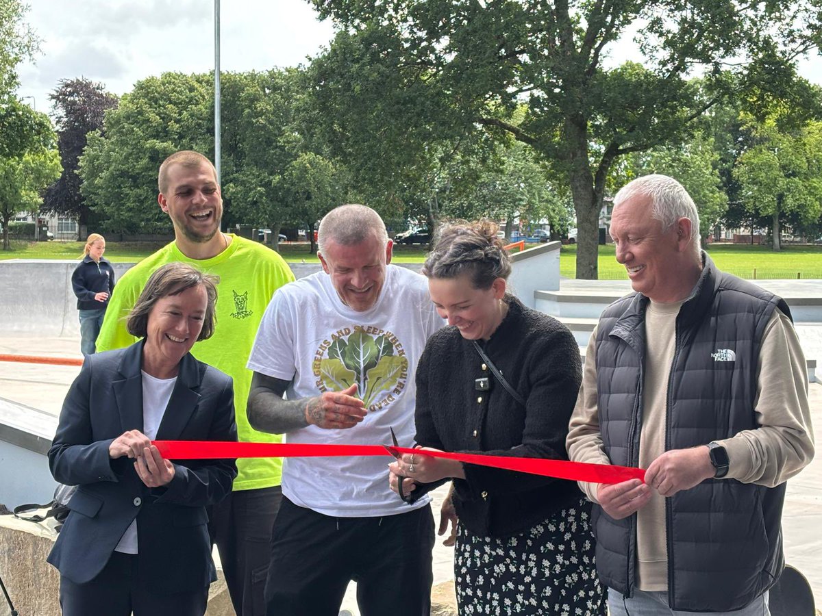 Jo Stevens (@jostevenslabour) on Twitter photo 🛹 <a href="/cardifflabour/">Cardiff Labour</a> is building a world-class destination for sport, right here in #CardiffEast.
Brilliant to join <a href="/vaughangething/">Vaughan Gething</a> and #Llanrumney Cllr, <a href="/09bridgey/">Lee Bridgeman</a> to officially open the new #EastSideSkatePark at #RumneyRec, following over half a million pounds of investment! 🛹 <a href="/cardifflabour/">Cardiff Labour</a> is building a world-class destination for sport, right here in #CardiffEast.
Brilliant to join <a href="/vaughangething/">Vaughan Gething</a> and #Llanrumney Cllr, <a href="/09bridgey/">Lee Bridgeman</a> to officially open the new #EastSideSkatePark at #RumneyRec, following over half a million pounds of investment!