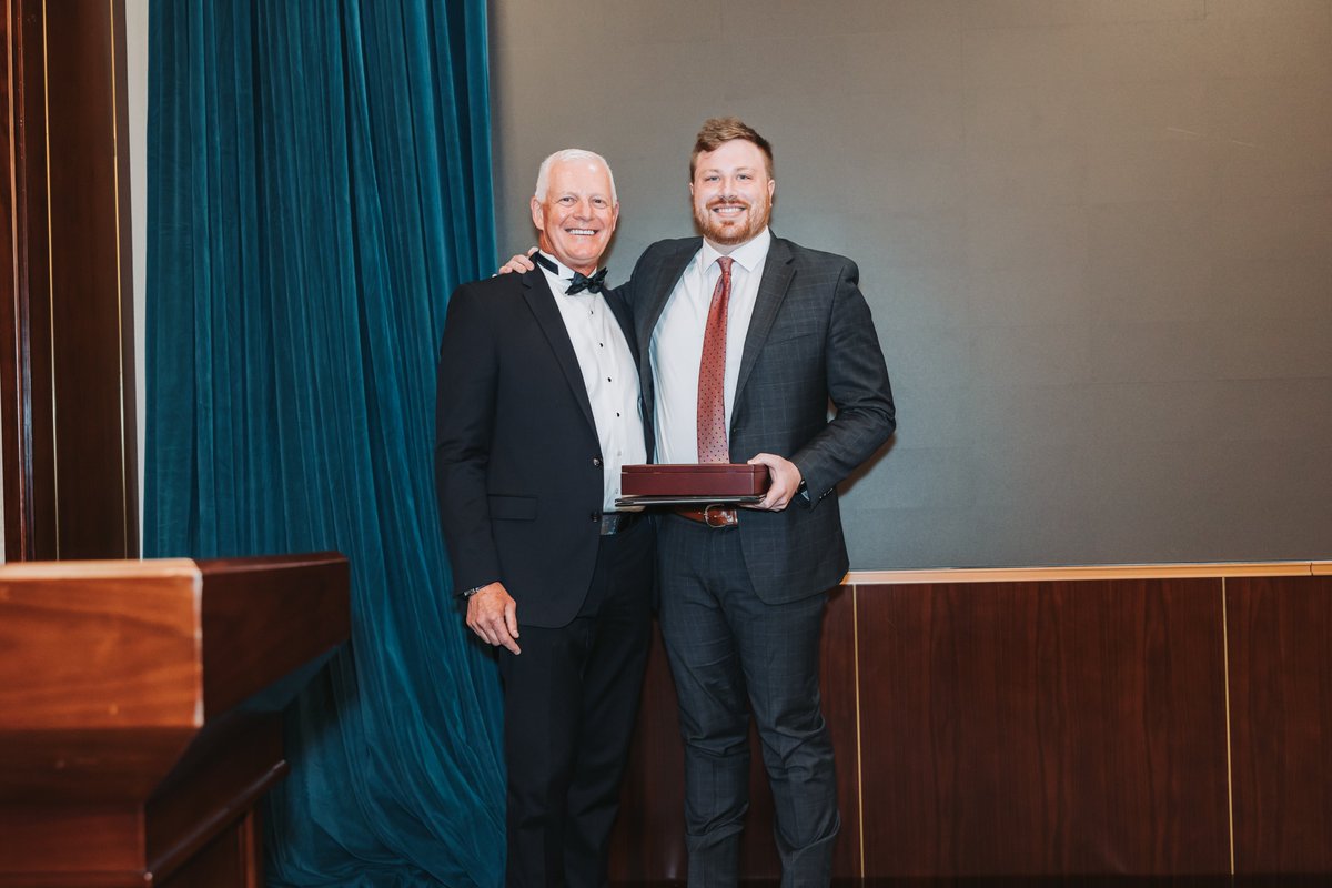 BCMOrtho's tweet image. Dr. Brenden Ronna, recipient of the Joseph Barnhart Bronze Hammer Award, recently completed advanced training in shoulder and elbow surgery at OCM Clinic in Munich. His international experience is helping elevate orthopedic care at home.
Read more: bit.ly/3ZiumCy