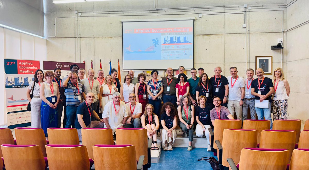 carmen.diazmora (@carmen_diazmora) on Twitter photo Very nice closure conference by Josefina Monteagudo and Gabriel Pérez Quirós, presented by <a href="/maximo_camacho/">Maximo Camacho</a>. Thanks to organizers and scientific committee of this XXVII Applied Economic Meeting <a href="/ALdEconomia/">ALDE</a> <a href="/UMU/">Universidad Murcia</a> Very nice closure conference by Josefina Monteagudo and Gabriel Pérez Quirós, presented by <a href="/maximo_camacho/">Maximo Camacho</a>. Thanks to organizers and scientific committee of this XXVII Applied Economic Meeting <a href="/ALdEconomia/">ALDE</a> <a href="/UMU/">Universidad Murcia</a>