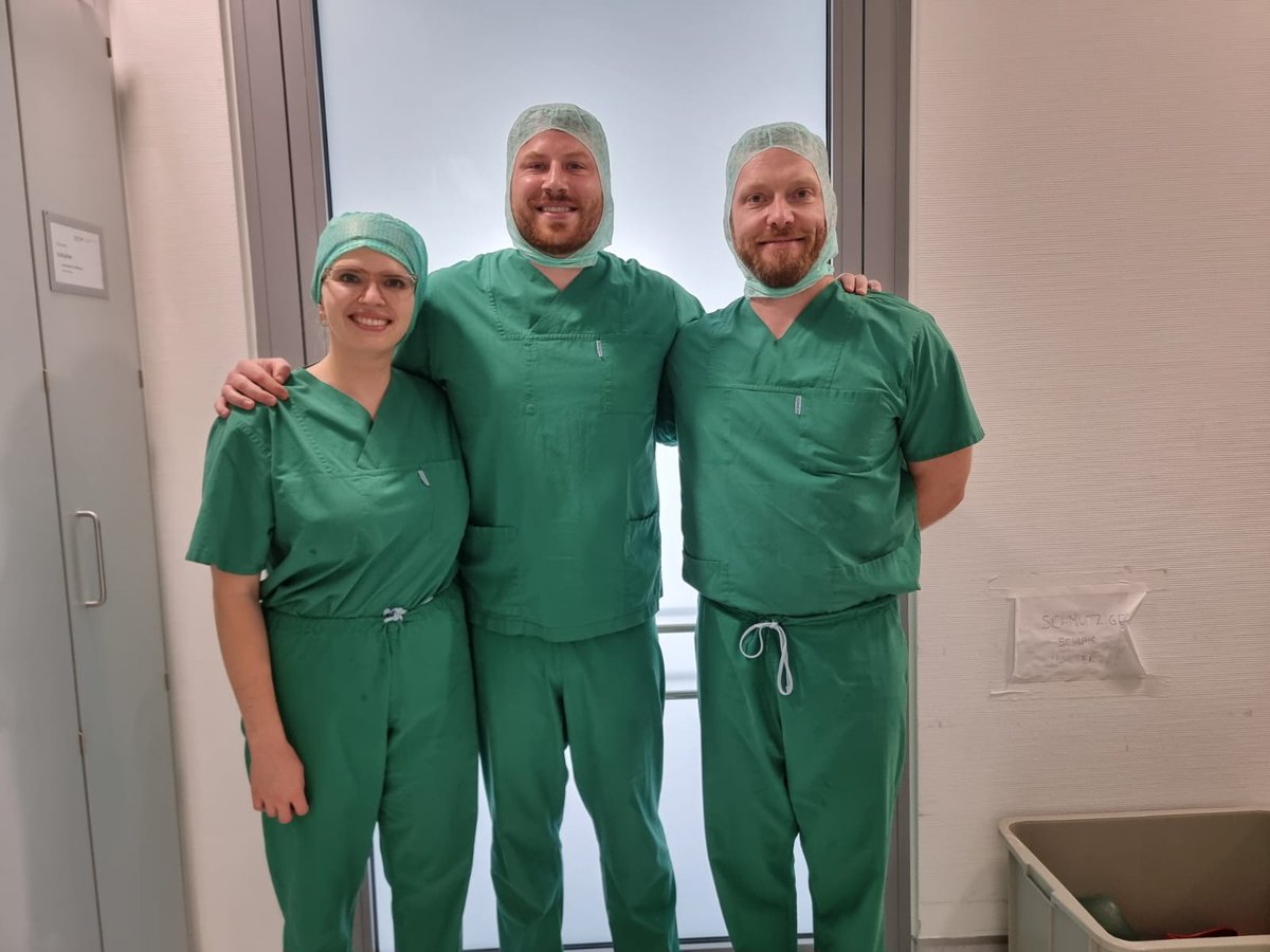 BCMOrtho's tweet image. Dr. Brenden Ronna, recipient of the Joseph Barnhart Bronze Hammer Award, recently completed advanced training in shoulder and elbow surgery at OCM Clinic in Munich. His international experience is helping elevate orthopedic care at home.
Read more: bit.ly/3ZiumCy
