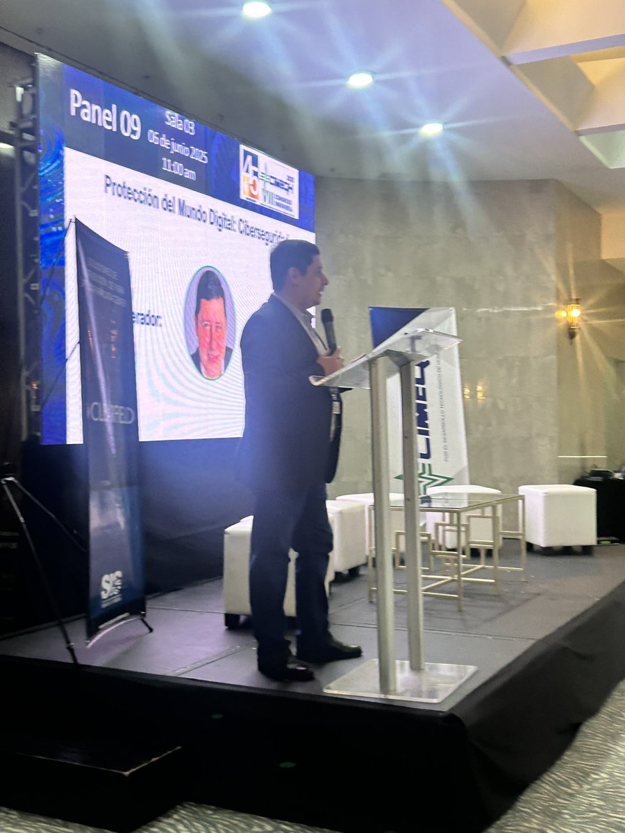 CIMEQH's tweet image. Panel de expertos sobre “Protección del Mundo Digital: Ciberseguridad” con especialistas como los ingenieros Mario Guevara, Mario Pineda, José Bendaña y Carlos Hazin, en panel moderado por el Ing. Christian Cálix 

#congresodeingenieria2025 #congresocimeqh2025 #IngenieriaHonduras