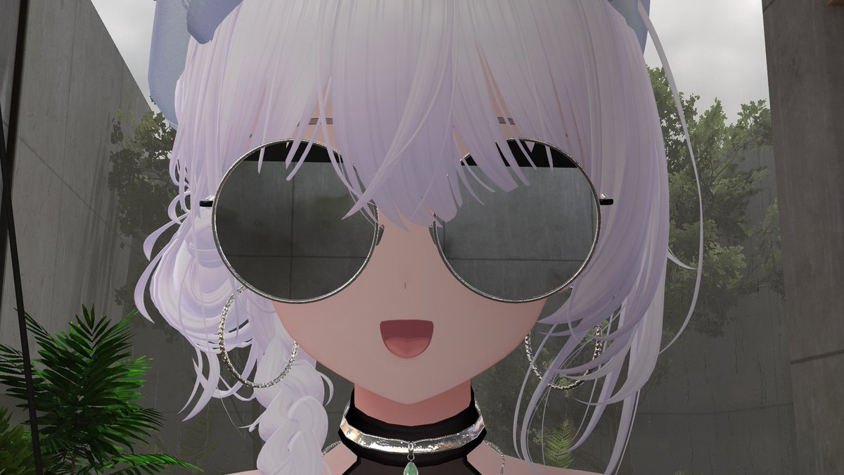 すけすけめがねきた～