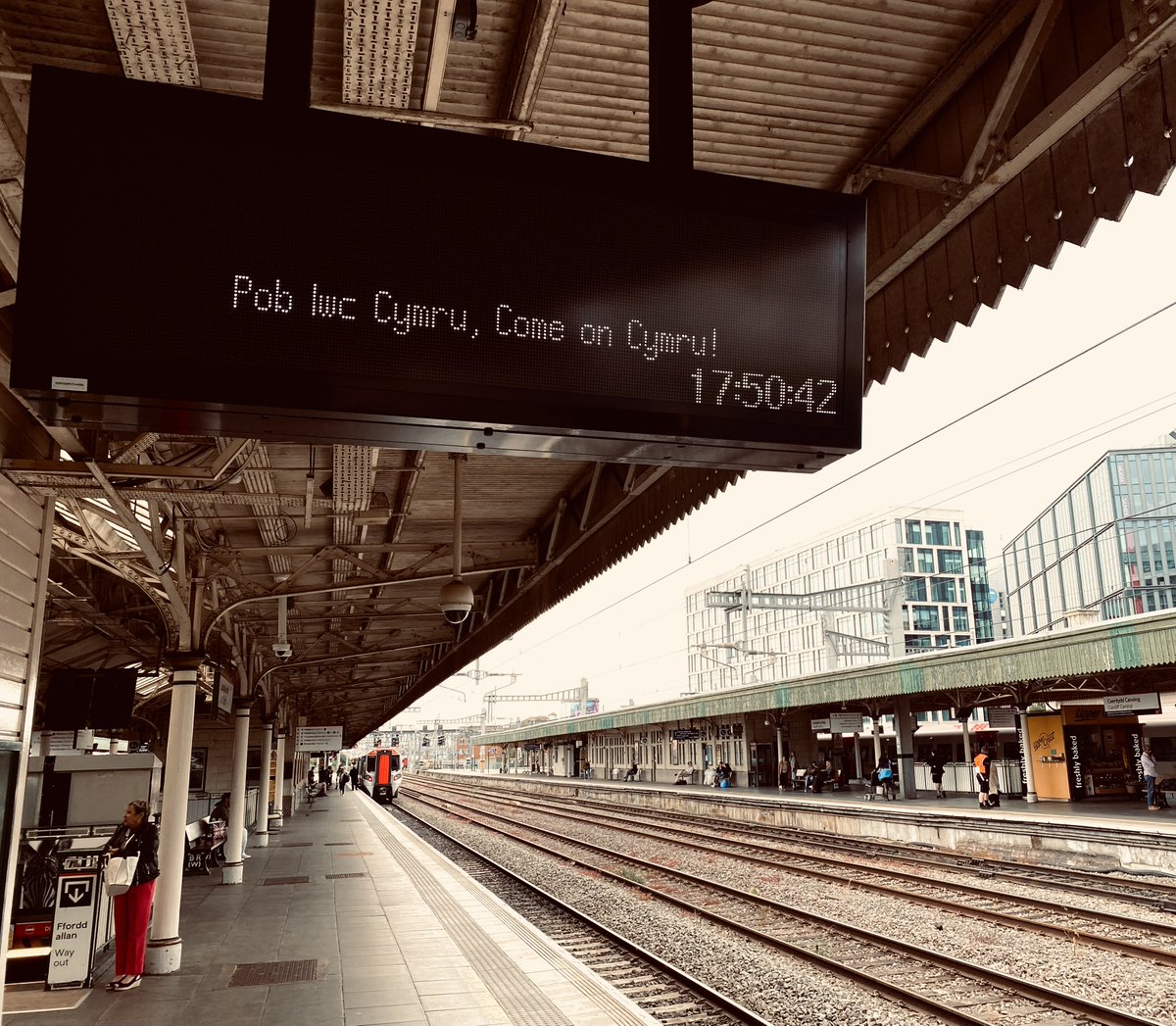 Trafnidiaeth Cymru / Transport for Wales (@transport_wales) on Twitter photo ⚽️Pob lwc i <a href="/Cymru/">Wales 🏴</a> heno yn erbyn Liechtenstein!
⚽️Good luck to @fawales tonight against Liechtenstein! ⚽️Pob lwc i <a href="/Cymru/">Wales 🏴</a> heno yn erbyn Liechtenstein!
⚽️Good luck to @fawales tonight against Liechtenstein!