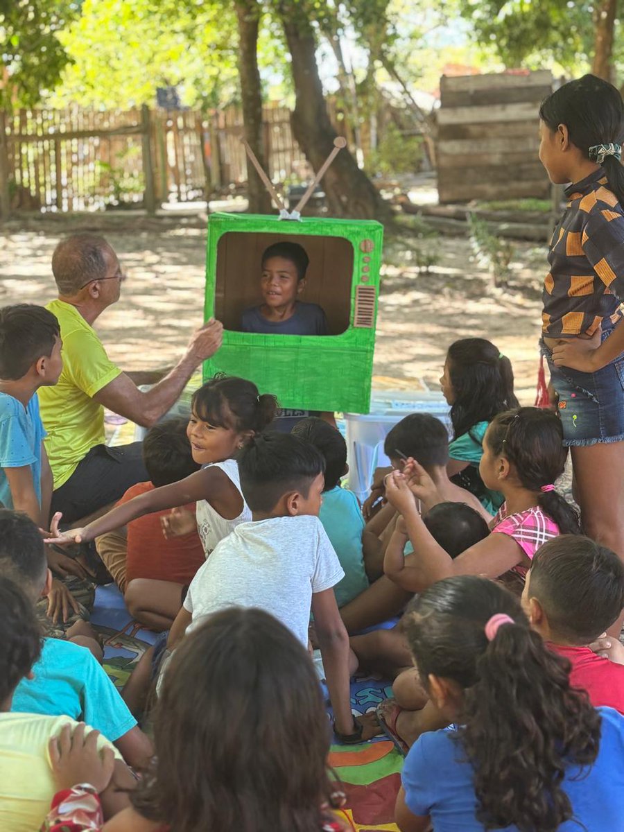 Desembarcamos na aldeia Lago da Praia, no território Cobra Grande com vários parceiros para a Ação Social de Direito e Cidadania. A iniciativa atendeu centenas de pessoas, promovendo o acesso à documentação, atendimentos de saúde e de fortalecimento.
Mais: saudeealegria.org.br/redemocoronga/…