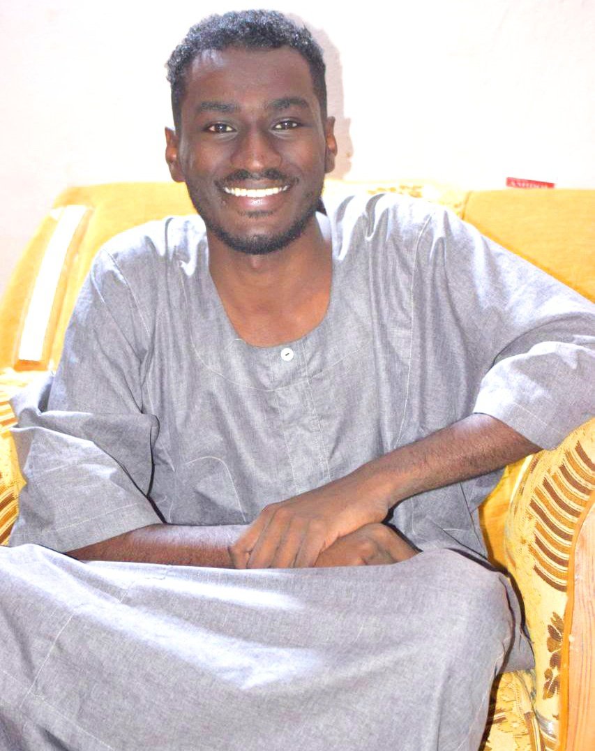 ما بيضاء لكن مكوية