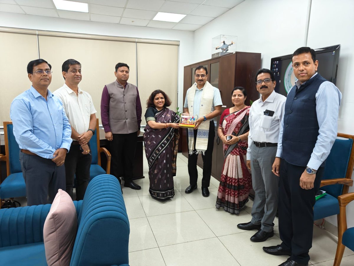 Poonam T Guha, IAS (@guhaias) on Twitter photo Recently visited Andhra Pradesh to study excise policy Here with Principal Secretary AP , EC and team Looking forward to imbibe many a lesson from this spectacular visit !! тБж<a href="/exciseodisha/">exciseodisha</a>тБй тБж<a href="/exciseAP/">Prohibition and Excise, Andhra Pradesh</a>тБй #learning Recently visited Andhra Pradesh to study excise policy Here with Principal Secretary AP , EC and team Looking forward to imbibe many a lesson from this spectacular visit !! тБж<a href="/exciseodisha/">exciseodisha</a>тБй тБж<a href="/exciseAP/">Prohibition and Excise, Andhra Pradesh</a>тБй #learning