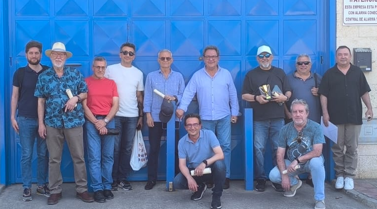 La historia del Sevilla FC sigue en buenas manos y yo sigo presumiendo de tener el mejor equipo de historia del fútbol español. De ahí no me baja nadie. <a href="/AHistoriaSFC/">Museo & Historia Sevilla FC</a>