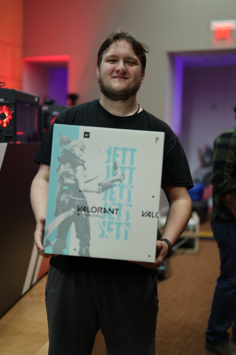 Huge congratulations to our lucky winners who scored the incredible Jinx and Jett statues during the 2025 CLOL &amp; CVAL Championship Grand Finals event! 

Thank you to <a href="/ExitLag/">ExitLag</a> for sponsoring these epic prizes and making our giveaways extra special! 💥✨