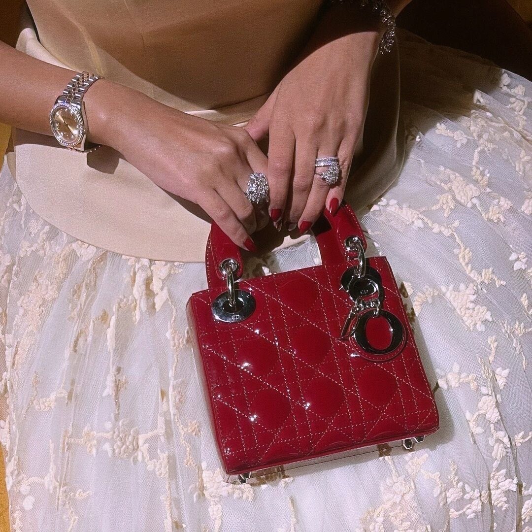 BurlesqueStage's tweet image. GUESS THE SONG NAME 🎶 The glamour is in the details—and the details point to one iconic track. Drop your best guess ✨