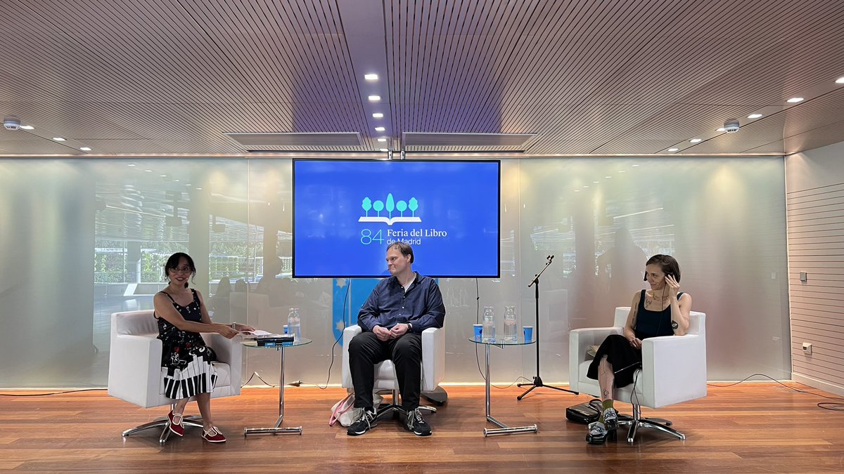 🔥📚 ¿De qué manera el deseo moldea nuestras historias y quiénes somos?

Garth Greenwell y Catherine Lacey conversan sobre cómo narran la experiencia humana desde lo íntimo.

Gracias a <a href="/fil_nyc/">FILNYC</a> por hacerlo posible.💛

#NuevaYorkSeEscribeEnEspañol