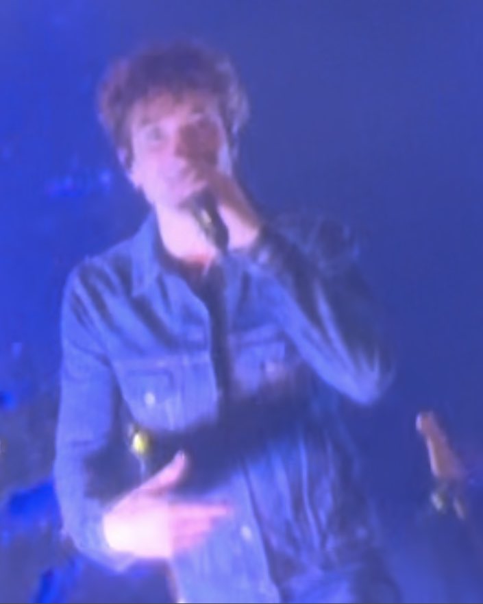 luvindjs's tweet image. haven’t been on this app in A WHILE omg