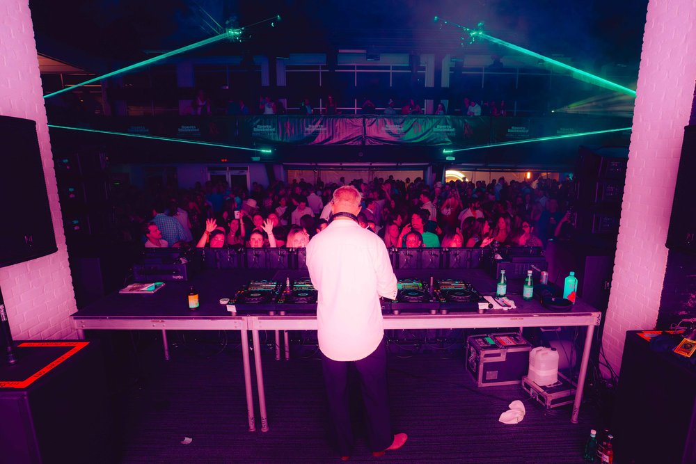 No party like an SI Party 🕺🏼 <a href="/diplo/">diplo</a>