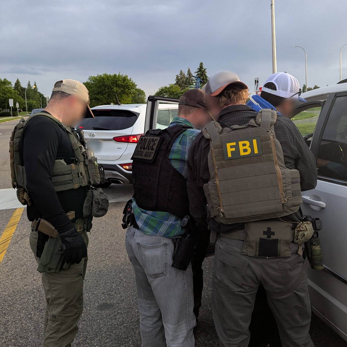 FBIMinneapolis's tweet image. #FBI Minneapolis is working with our DOJ partners to carry out immigration enforcement operations efforts that help identify and remove violent offenders. Together, we are committed to protecting our communities.