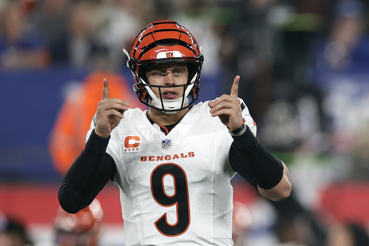 FDSportsbook's tweet image. Will Joe Burrow win over or under 0.5 Super Bowls during his career? 🤔

❤️ for OVER
🔁 for UNDER

#NFL | #WhoDey