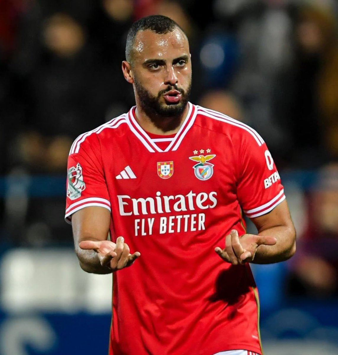 🚨Arthur Cabral es nuevo jugador del #Botafogo.
·Llega desde el #Benfica por €15M y disputará el mundial de clubes con el Fogão.
·Joaquin Correa, Álvaro Montoro y ahora Cabral, delantera top para lo que resta de Libertadores y temporada. ℹ️ <a href="/FabrizioRomano/">Fabrizio Romano</a>  #DatazoConfirmado ✅