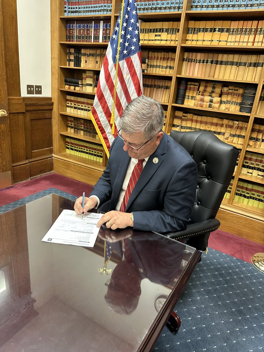 Today, I proudly filed for re-election to continue serving the people of District 8 in the Kansas House of Representatives. #ksleg